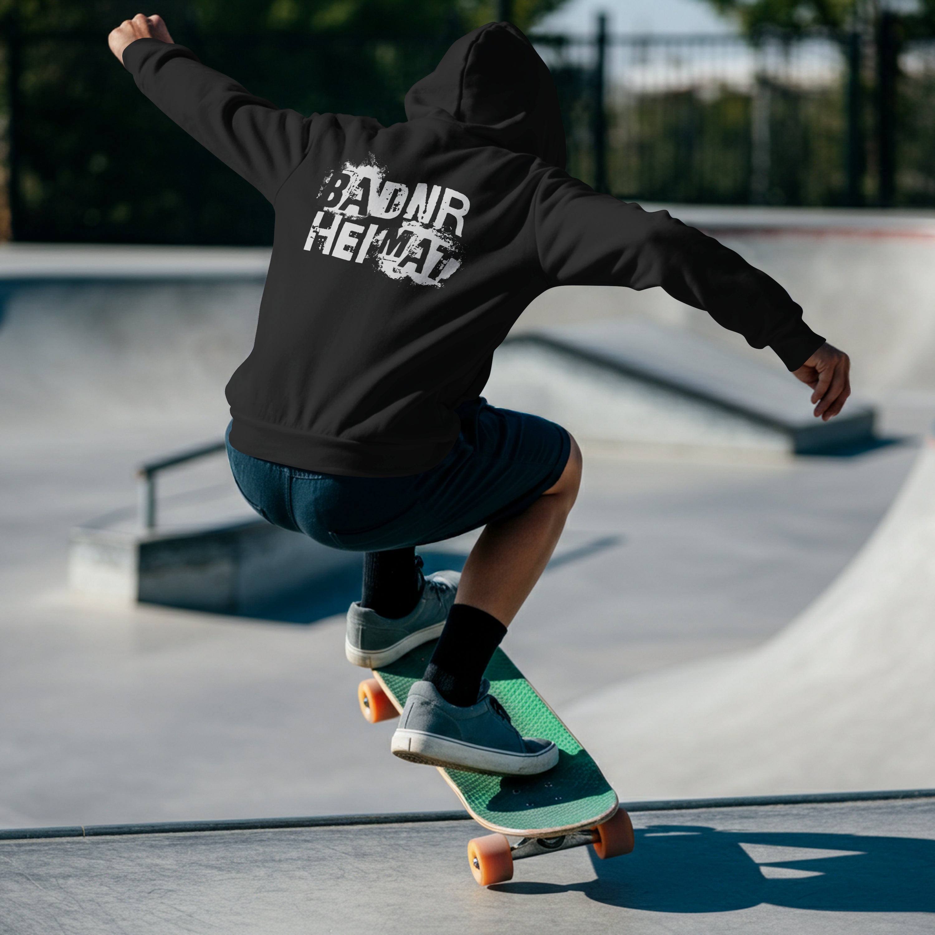 HEIMAT HOODIE